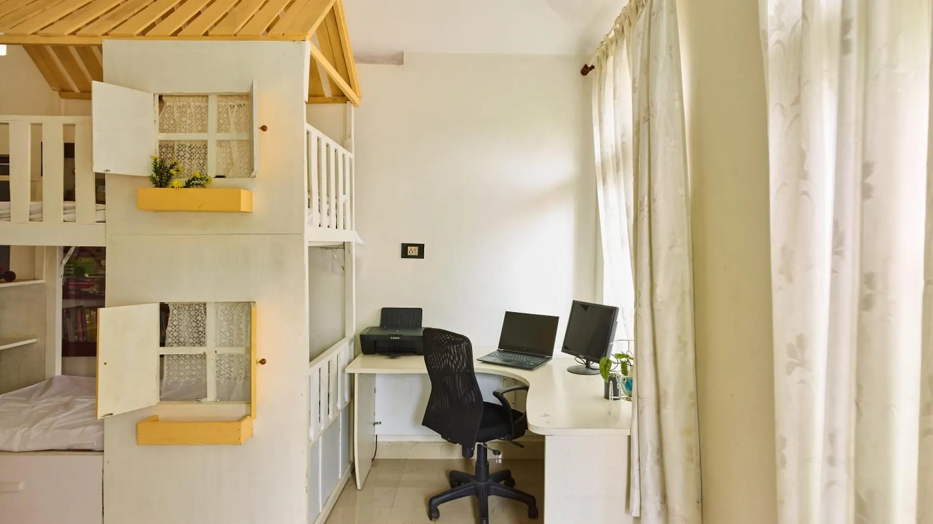 Ushas Homestay Thiruvananthapuram